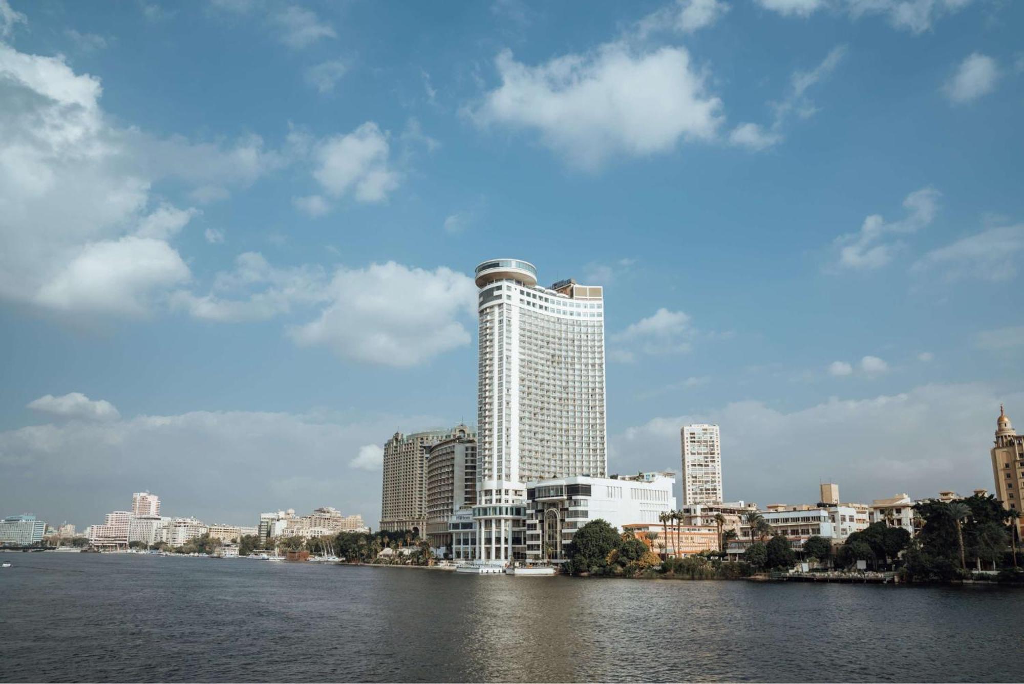 Hilton Cairo Grand Nile Hotell Eksteriør bilde The hotel in 2012