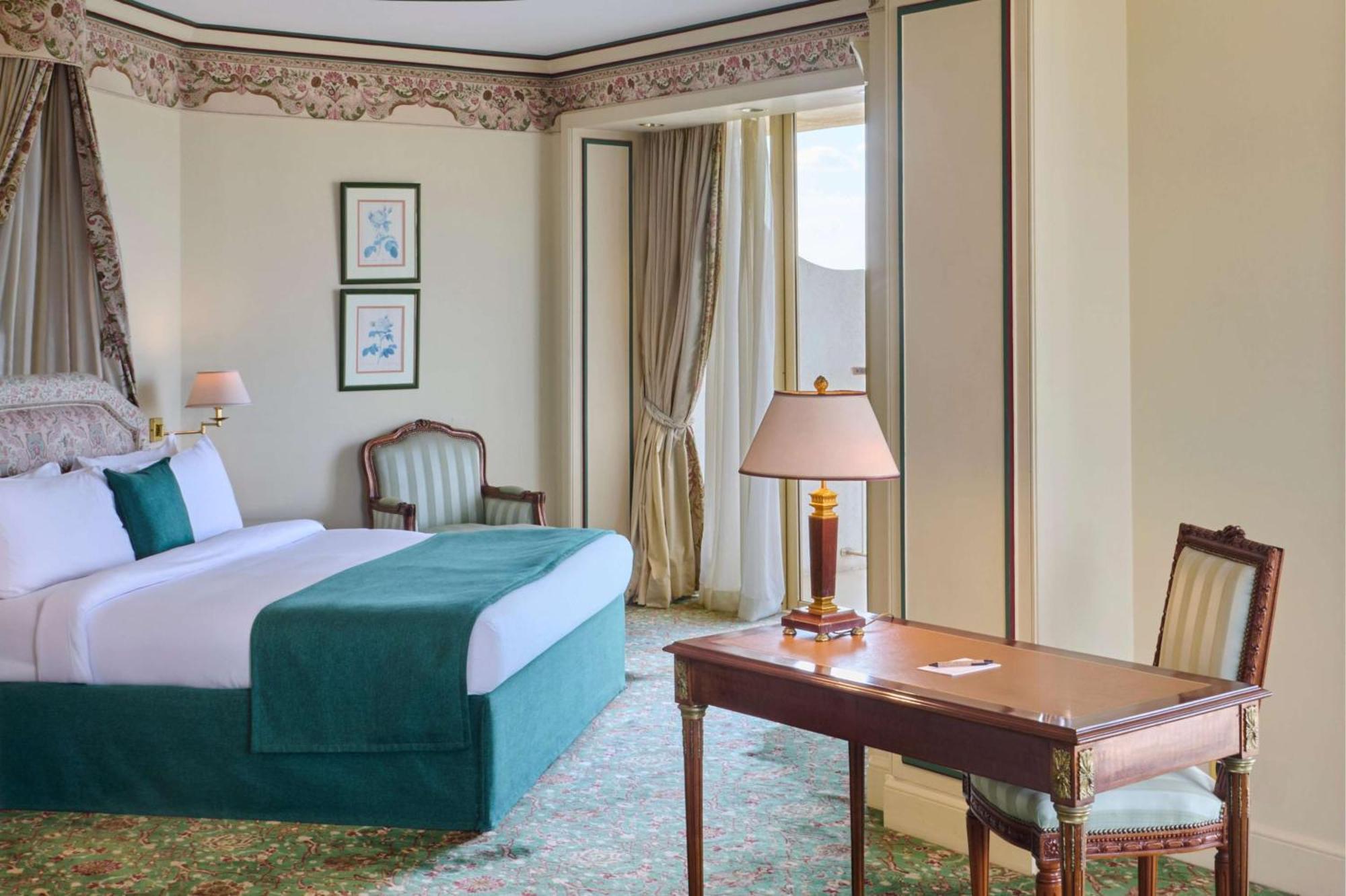 Hilton Cairo Grand Nile Hotell Eksteriør bilde A bedroom at the hotel